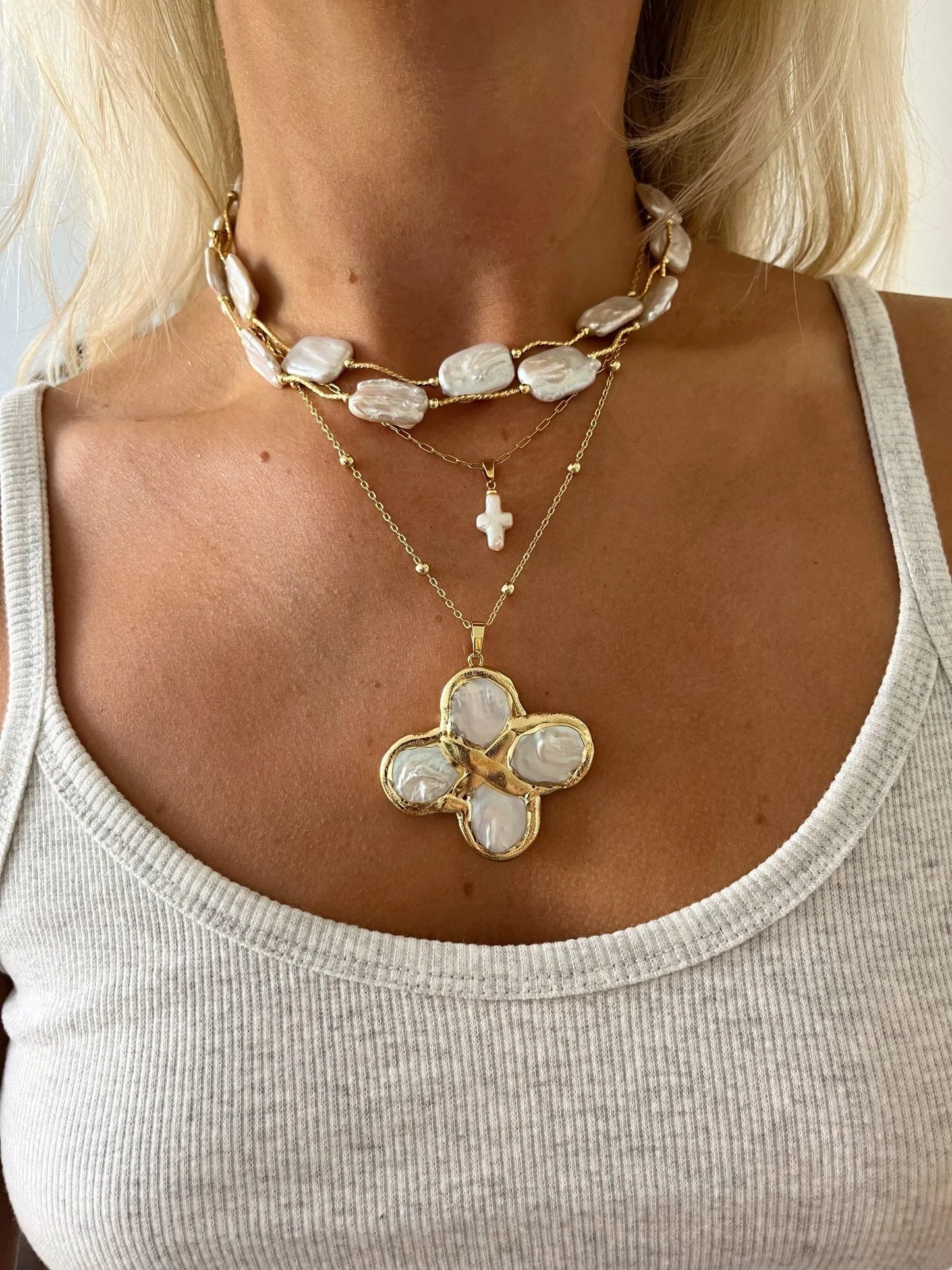 OVAL CROSS NECKLACE
