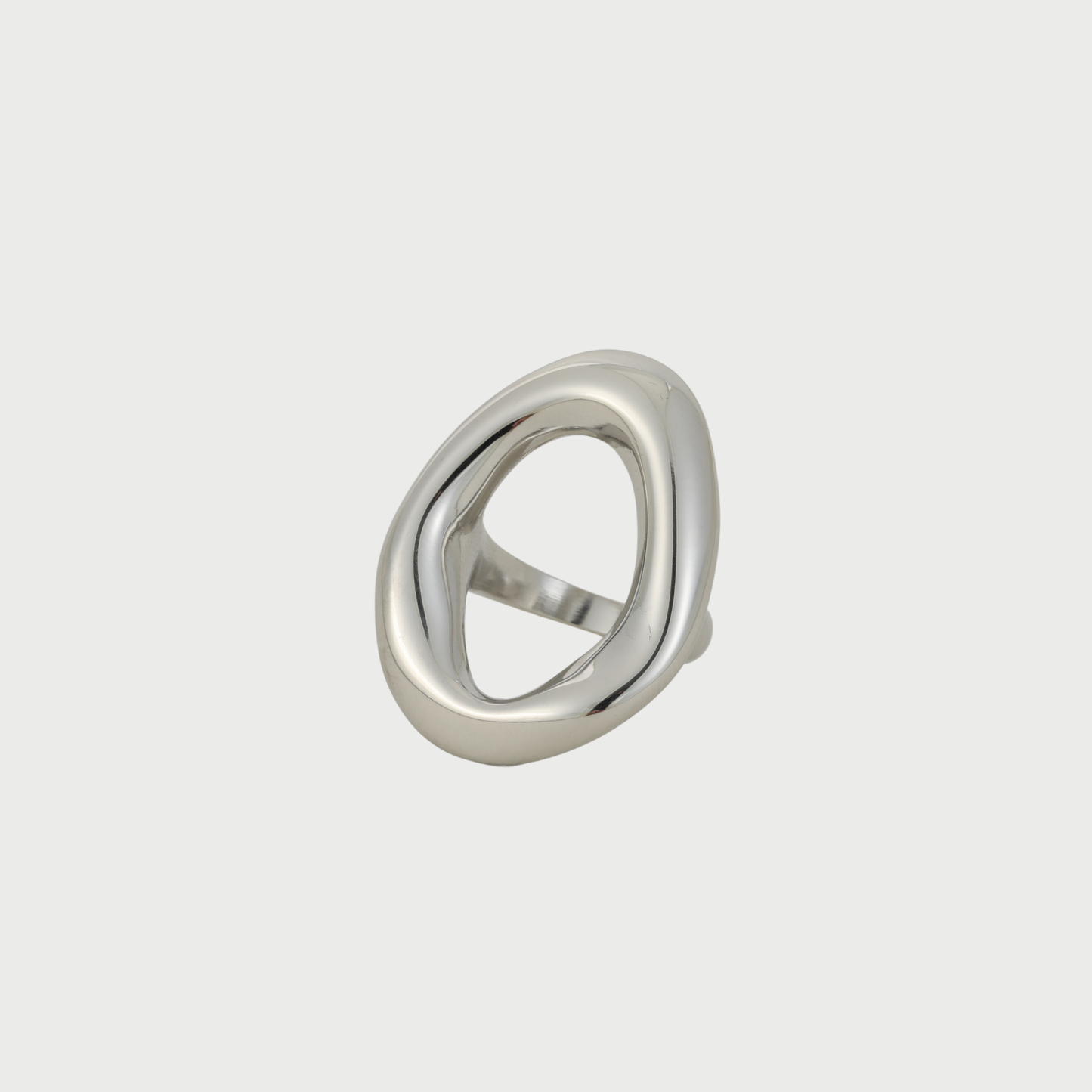 OVAL RING
